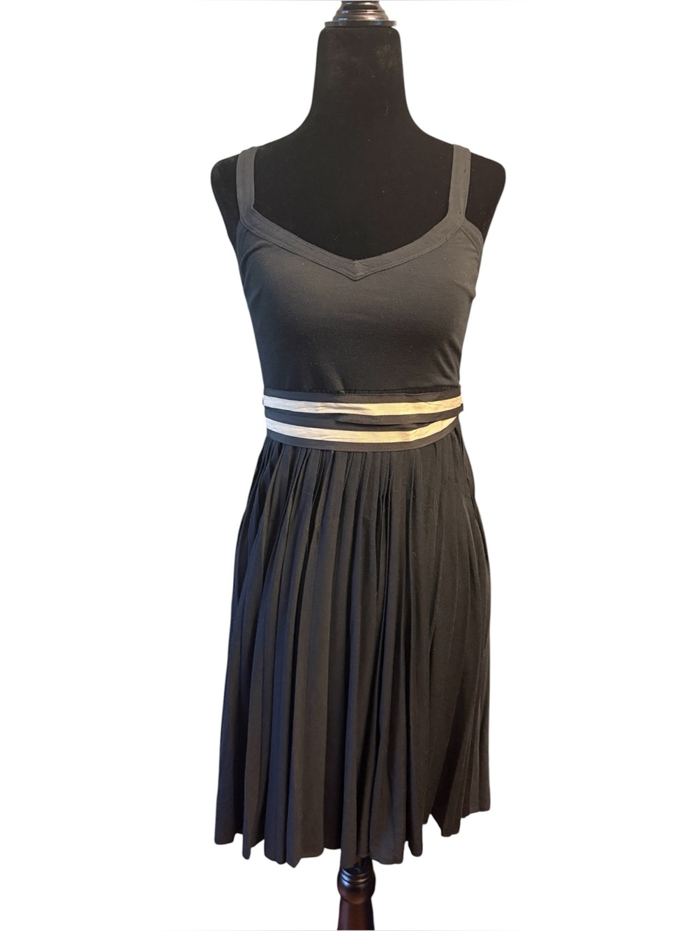Theory black dress ribbon tie waist pleated size P or XS